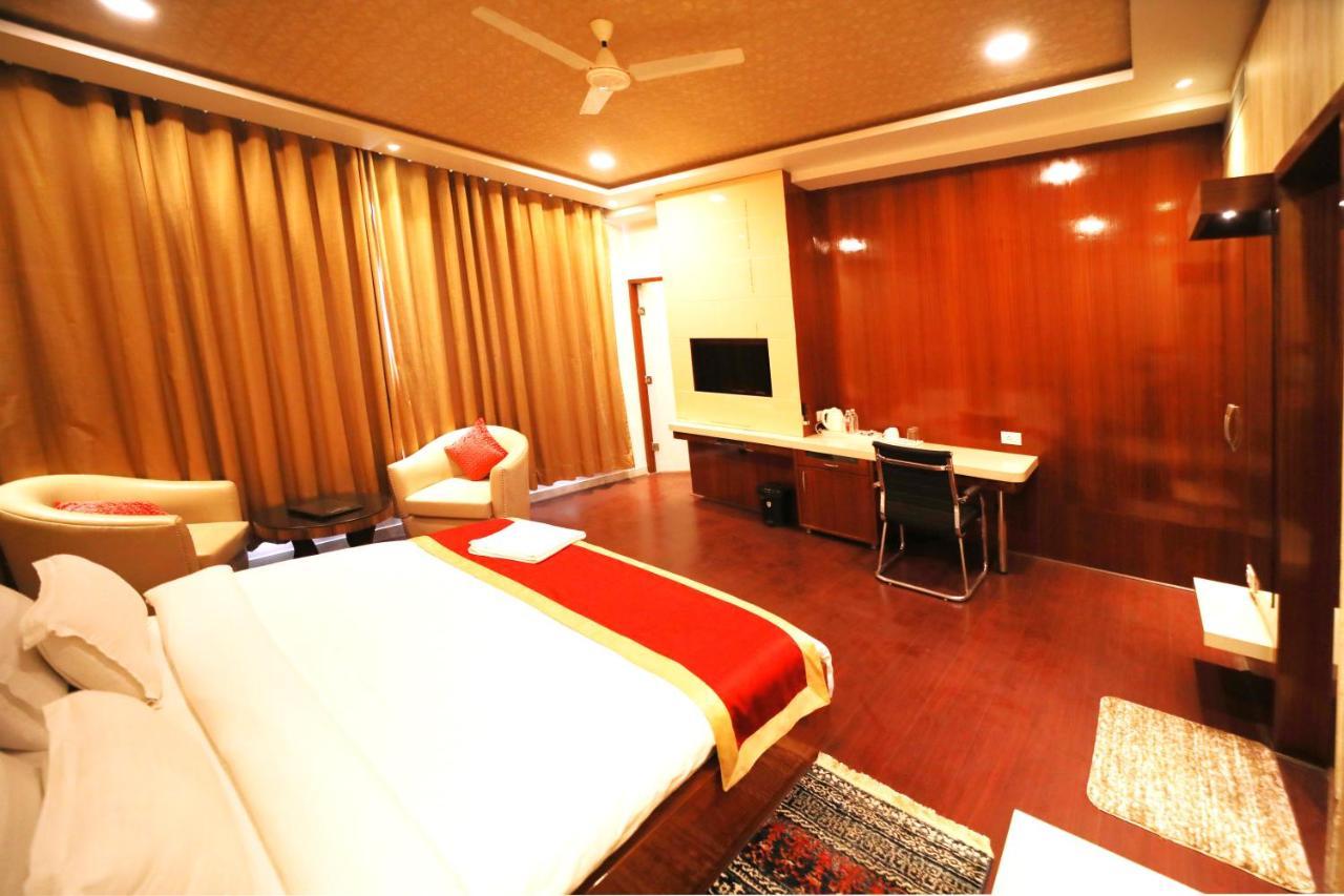 Hotel Panchsheel Ayodhya Exterior photo